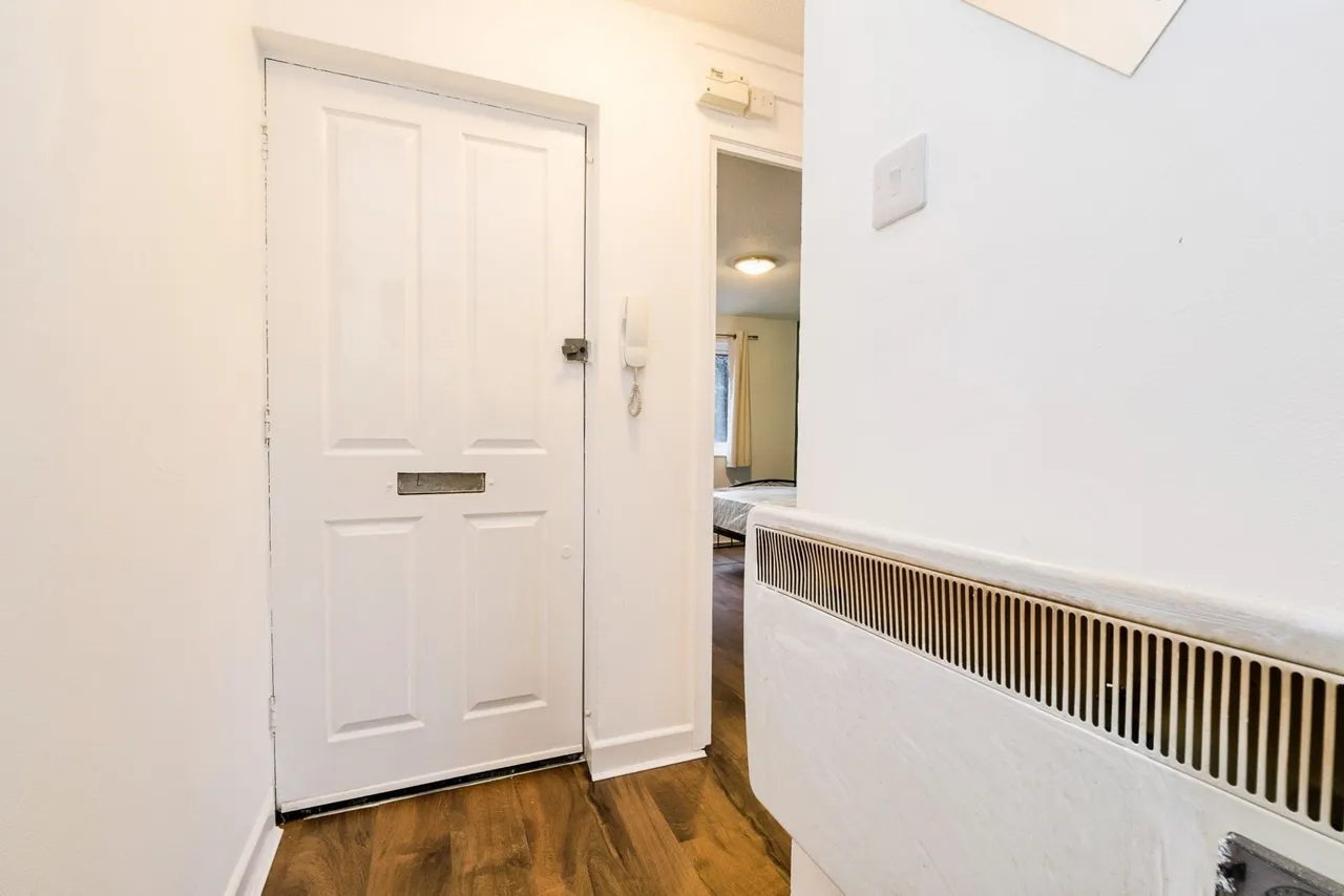 Boultwood Road, Beckton, London, E6, photo 16