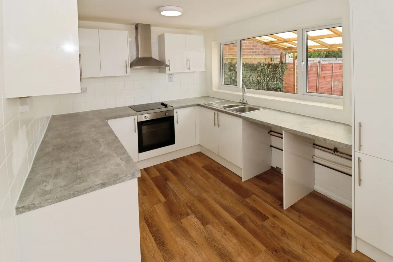 Kingscote, Yate, Bristol, Gloucestershire, BS37, photo 4