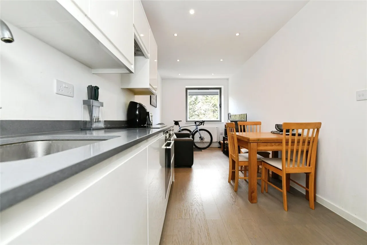 Hubert Road, Essex, CM14, photo 4