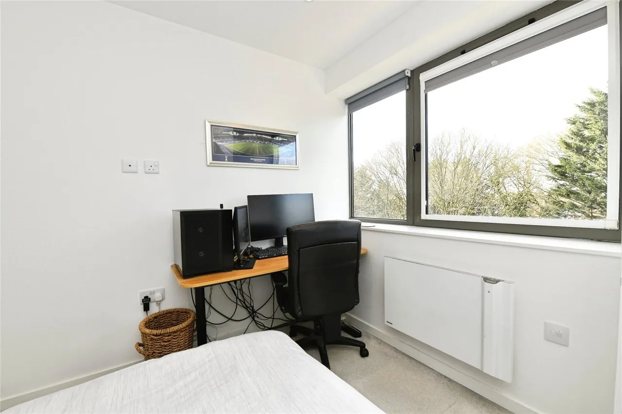 Hubert Road, Essex, CM14, photo 10