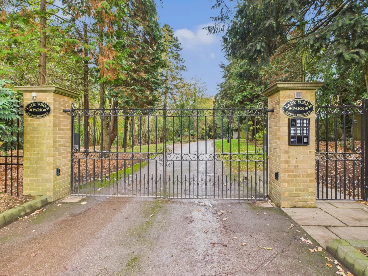 2 bed seven hills road, iver, buckinghamshire,sl0 for sale, Seven Hills Road, Iver, SL0