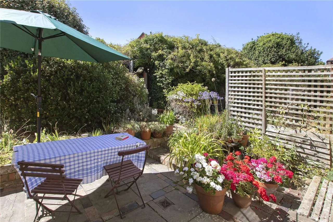 Skinner Road, Lydd, TN29, photo 14