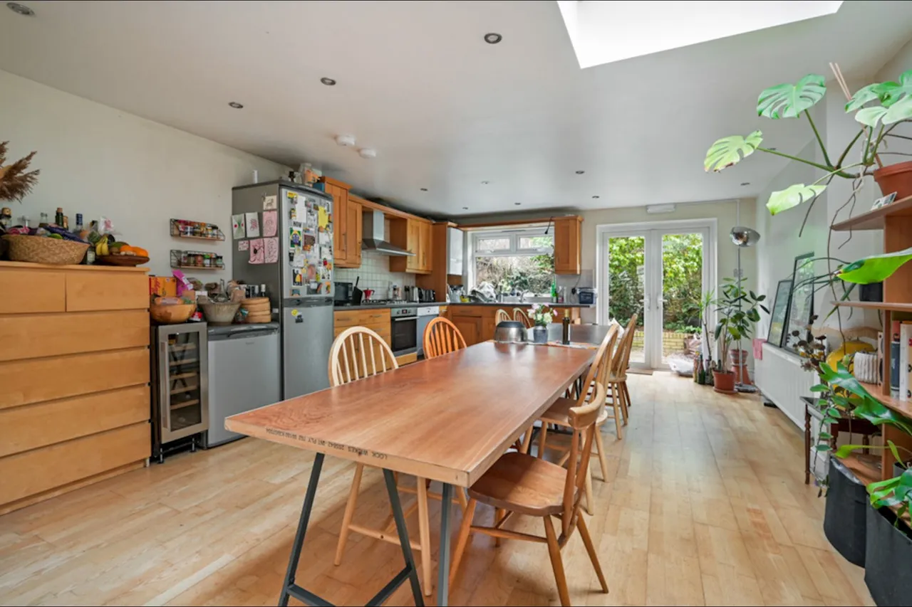 Oldfield Road, N16, photo 2