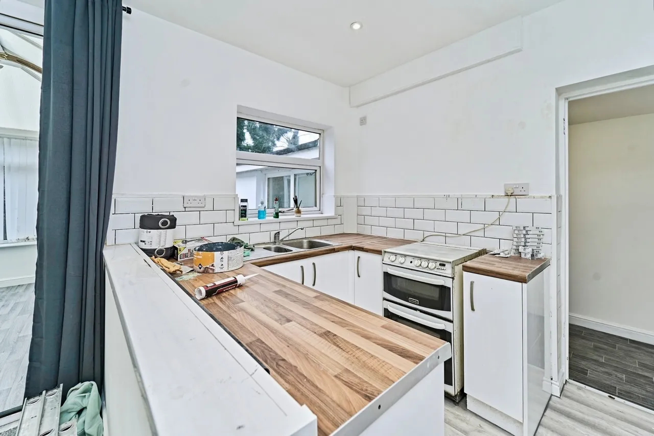 Bentley Mill Lane, Walsall, West Midlands, WS2, photo 6