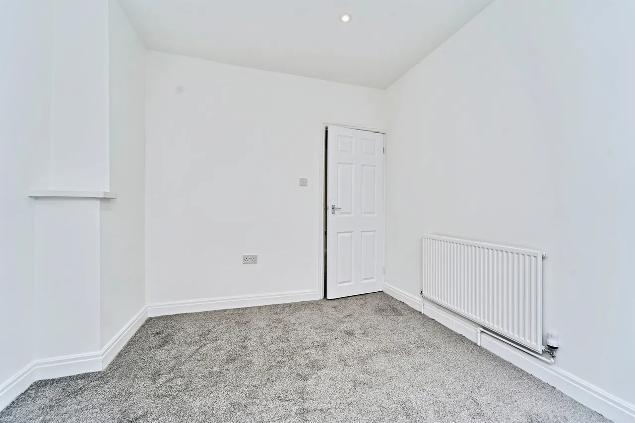 Bentley Mill Lane, Walsall, West Midlands, WS2, photo 16