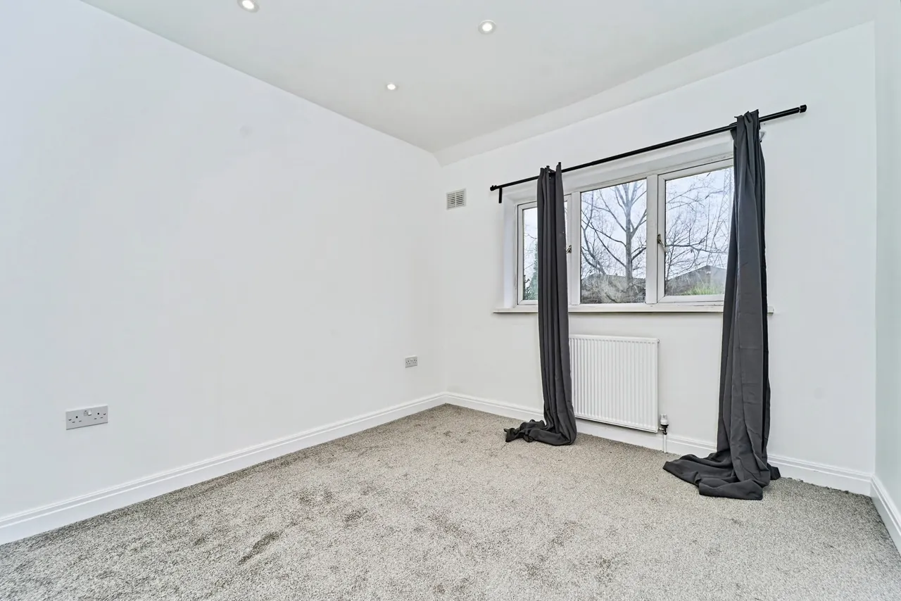 Bentley Mill Lane, Walsall, West Midlands, WS2, photo 14