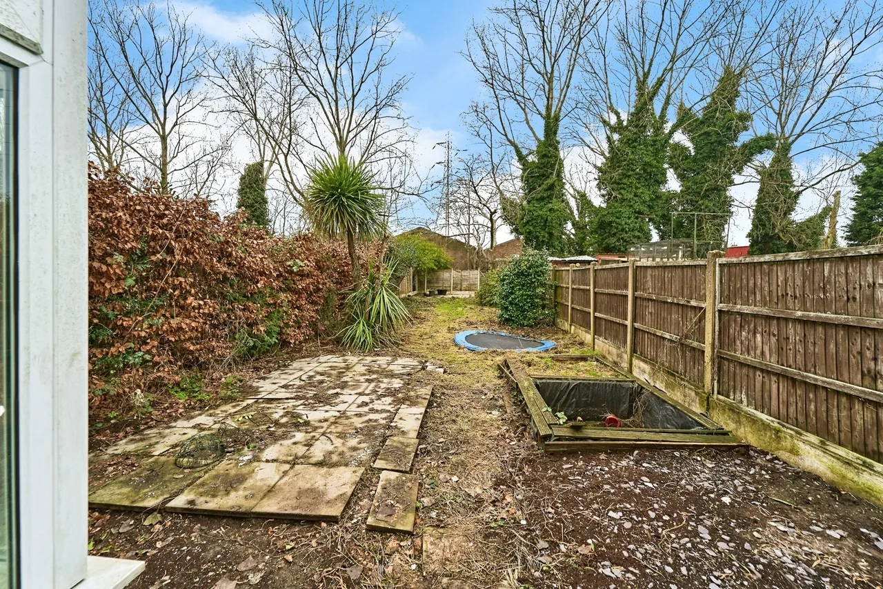 Bentley Mill Lane, Walsall, West Midlands, WS2, photo 19
