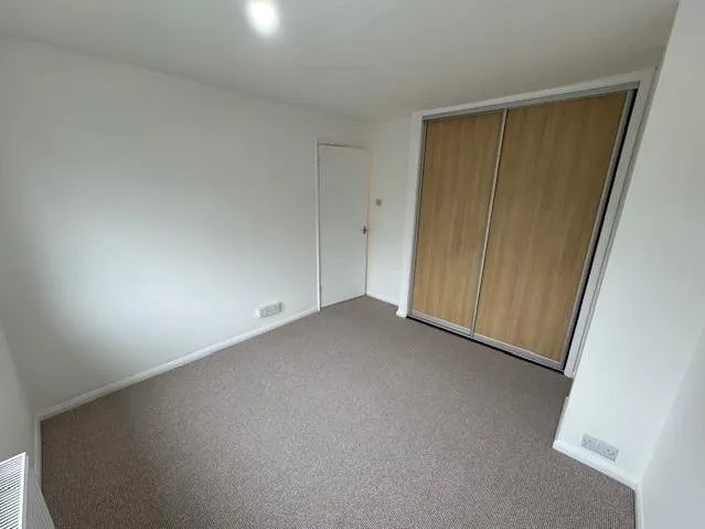 Pikes Crescent, Trull, TA1, photo 12