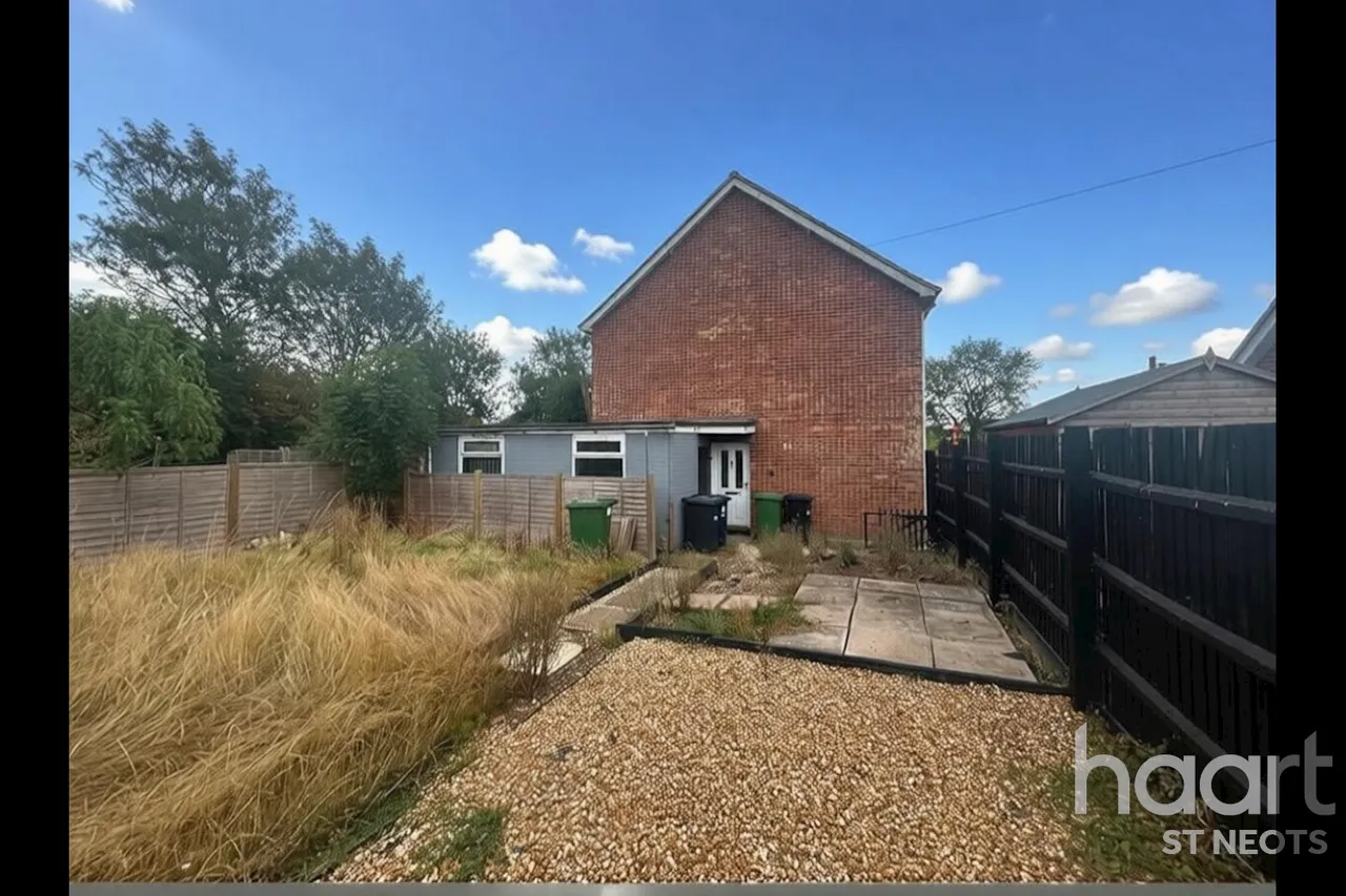 Valentine Gardens, Kimbolton, PE28, photo 2