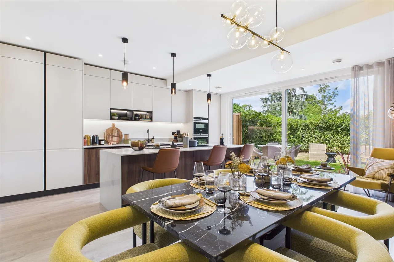 4 bed house for sale, Trent Park, Barnet, EN4