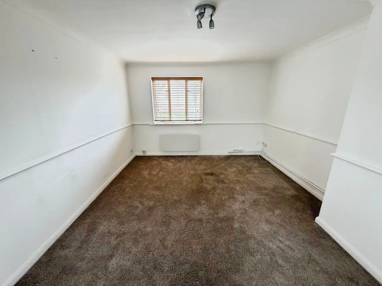 Fawkner Close, Chelmsford, CM2 6UP, photo 3