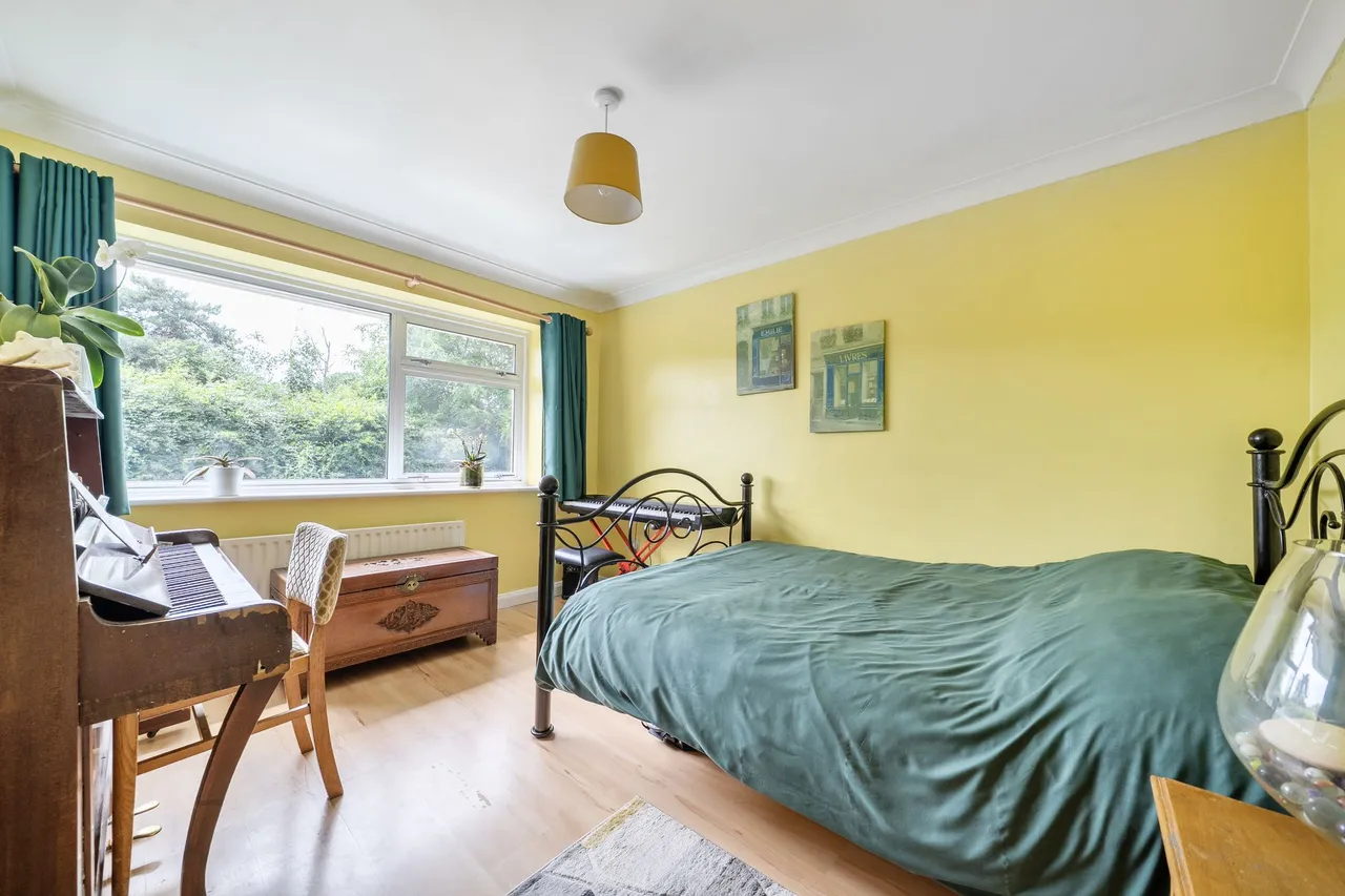 Chantry Close, Storrington, RH20, photo 15