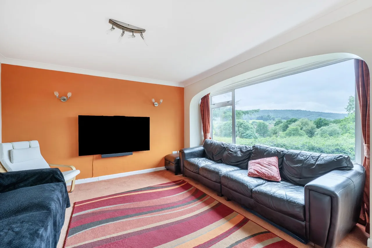 Chantry Close, Storrington, RH20, photo 2