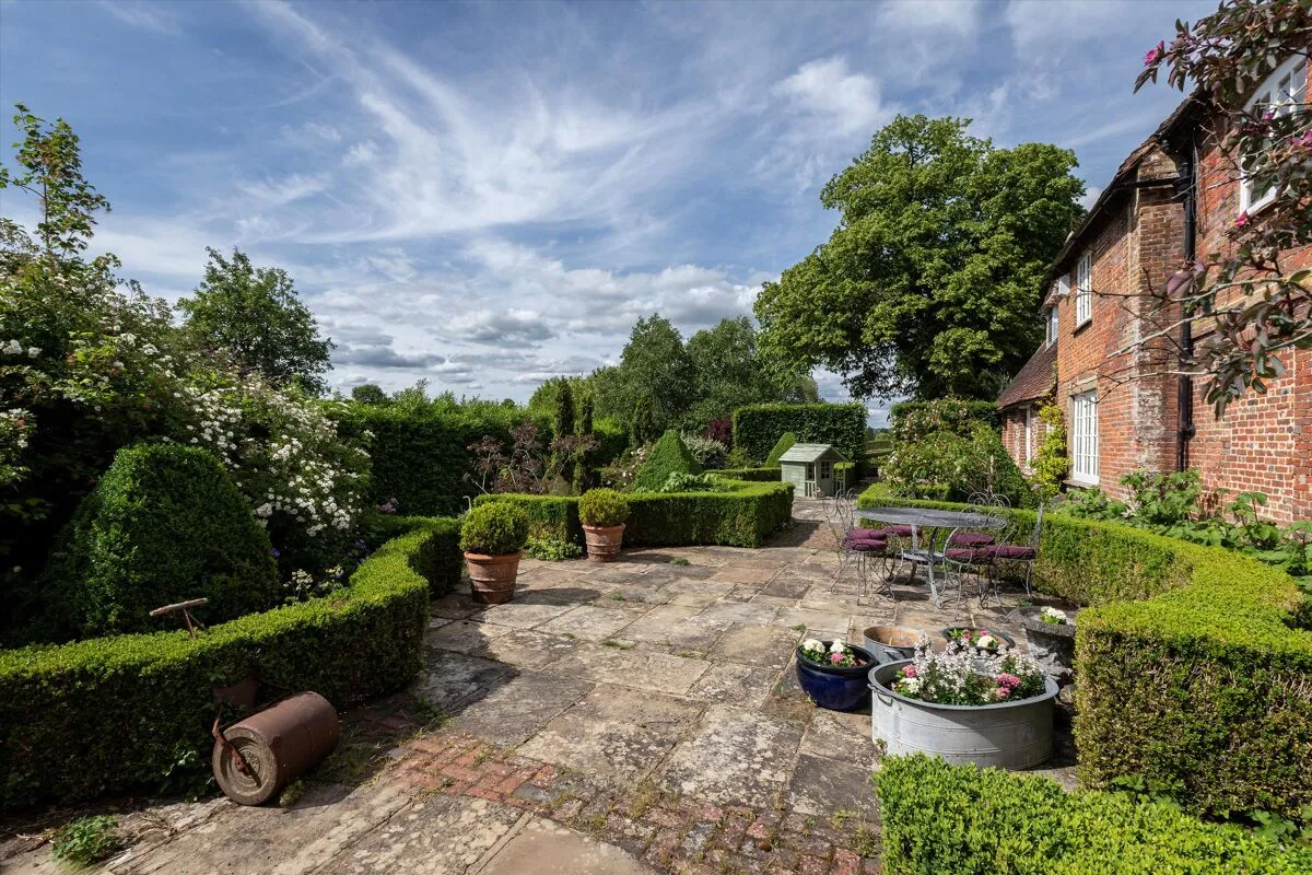 Chawton, Alton, GU34, photo 17