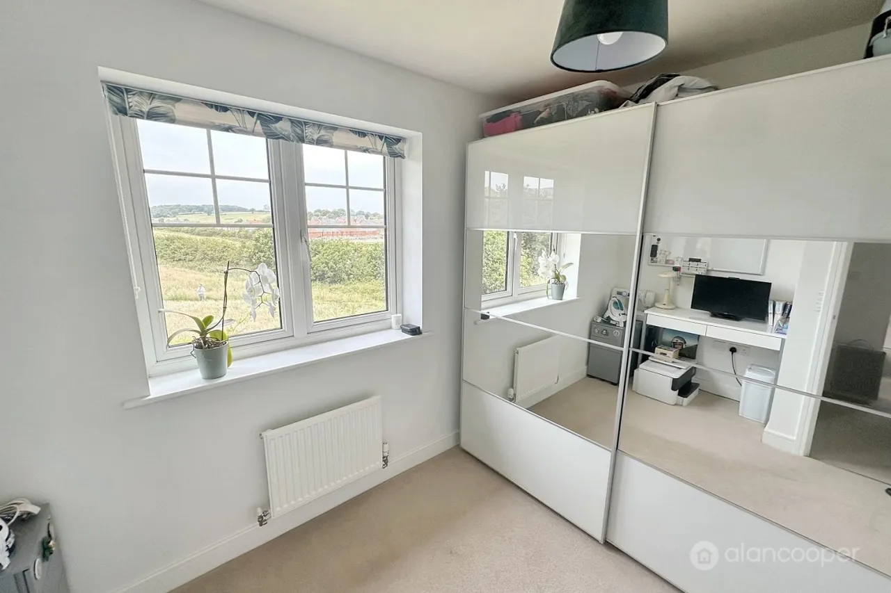 Wakem Close, Galley Common, CV10, photo 18