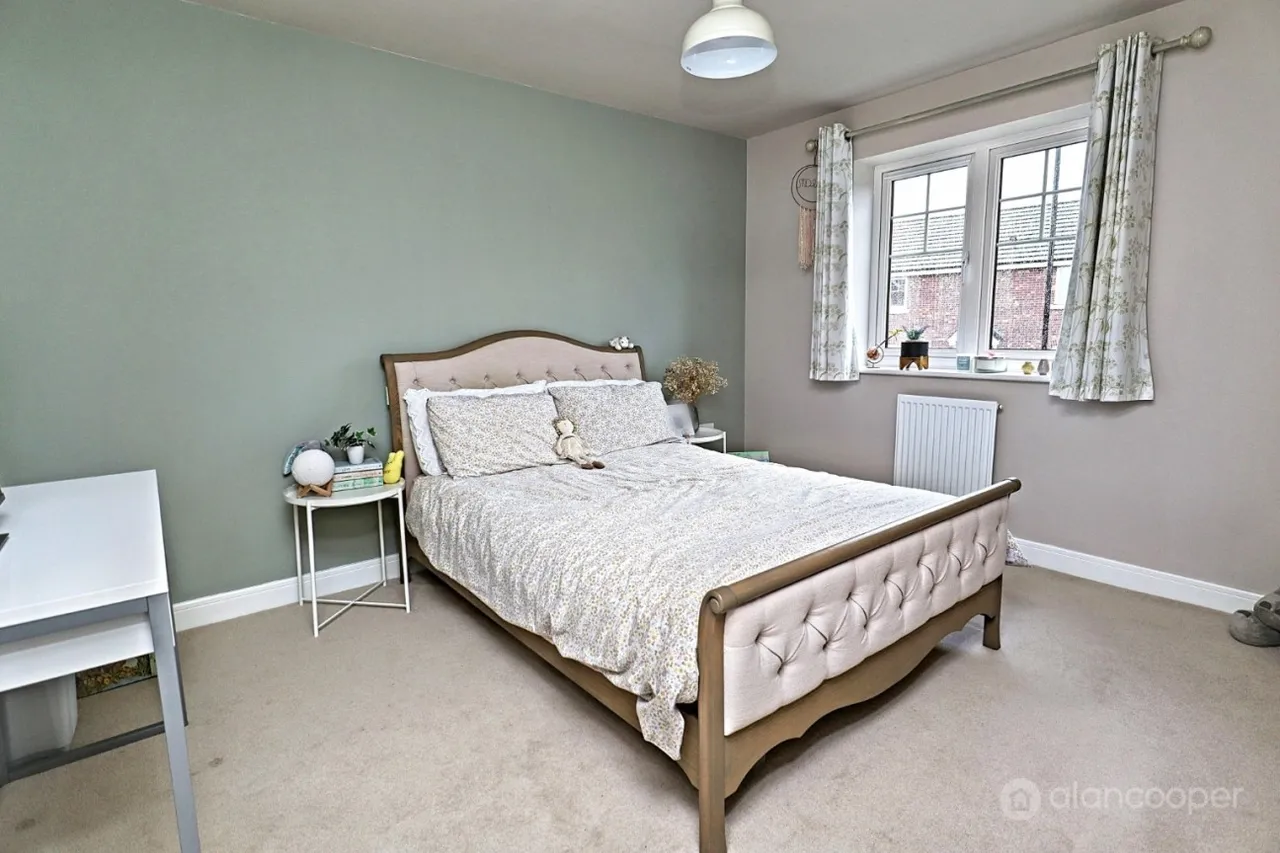 Wakem Close, Galley Common, CV10, photo 14