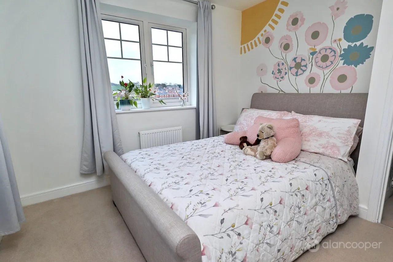 Wakem Close, Galley Common, CV10, photo 17