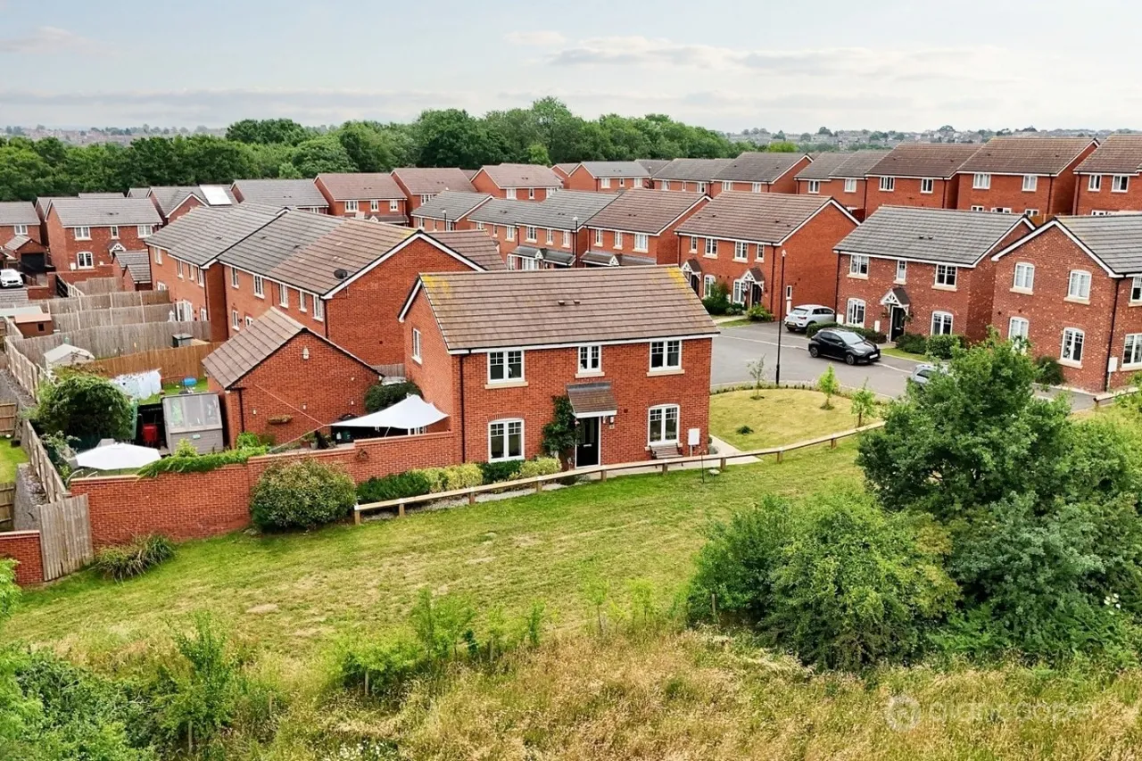 Wakem Close, Galley Common, CV10, photo 28