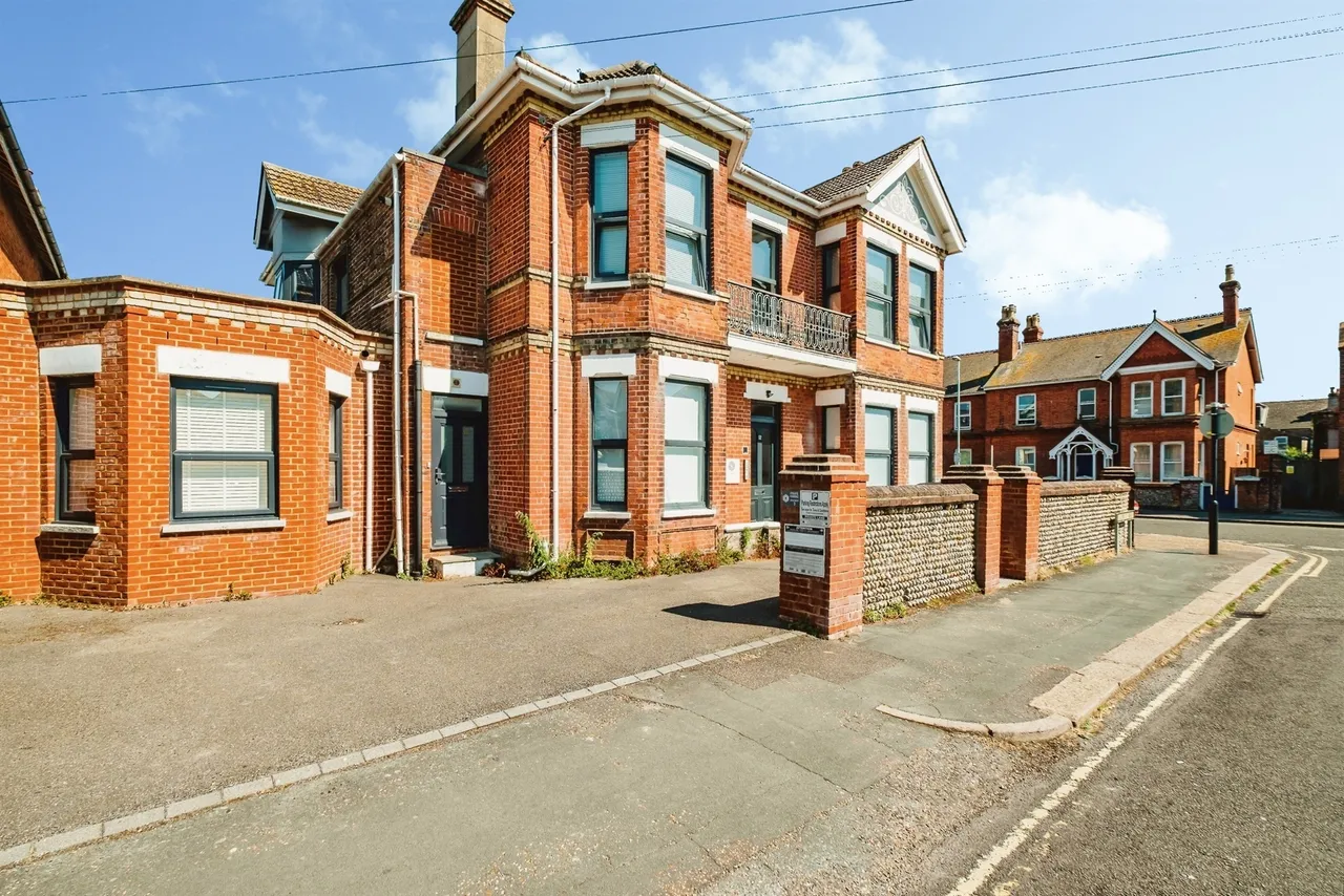 Shelley Road, Worthing, BN11, photo 13