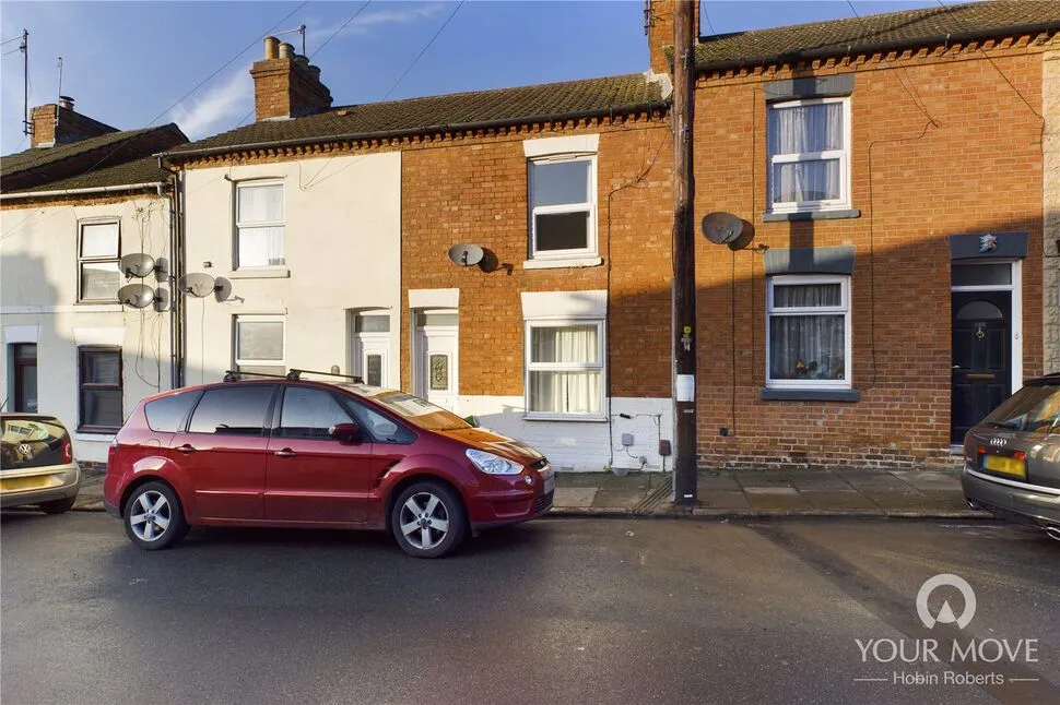 2 bed house to rent, Lower Adelaide Street, Northampton, NN2