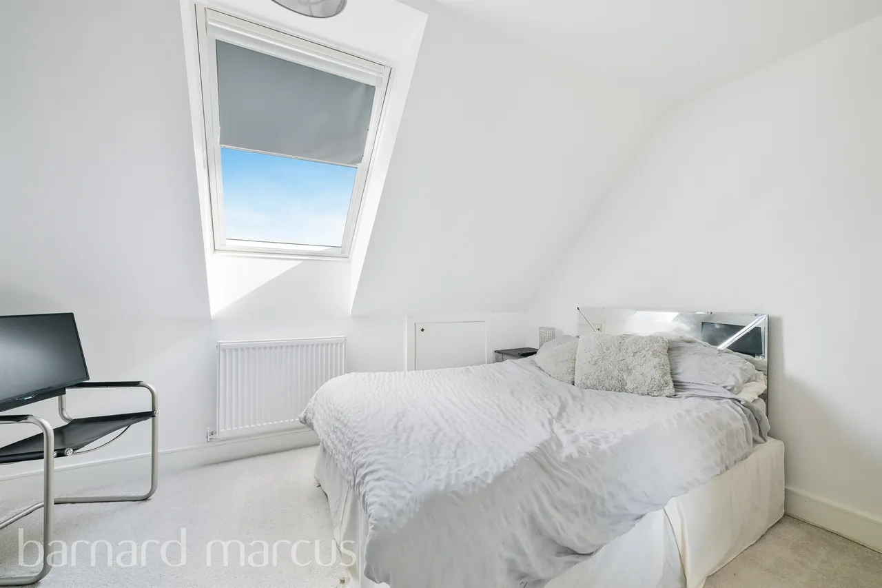 Ruxley Lane, Epsom, KT19, photo 3