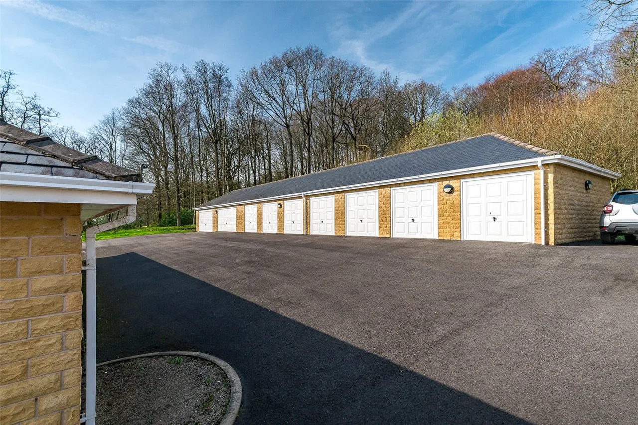 Woodfold Park, Mellor, photo 34