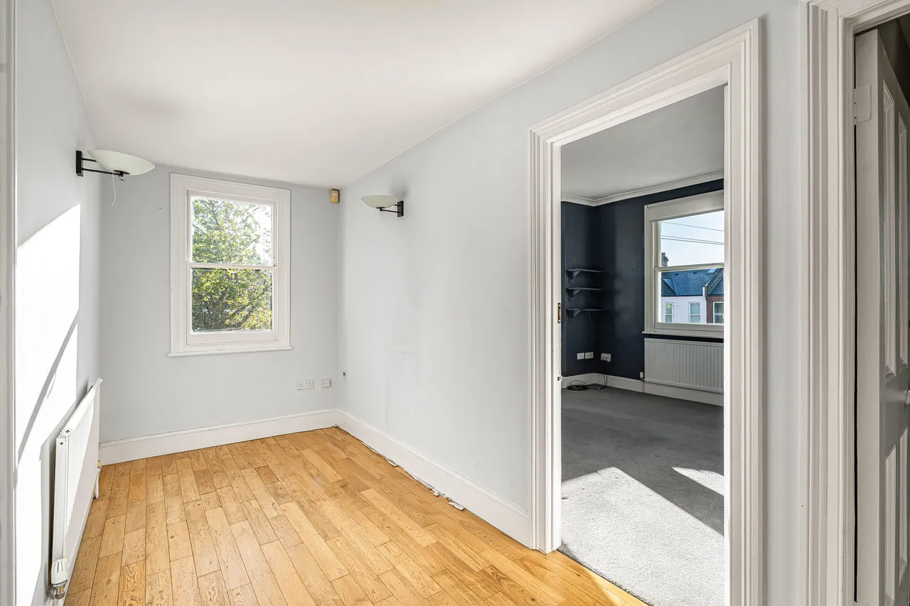 Cambridge Road South, London, W4, photo 22