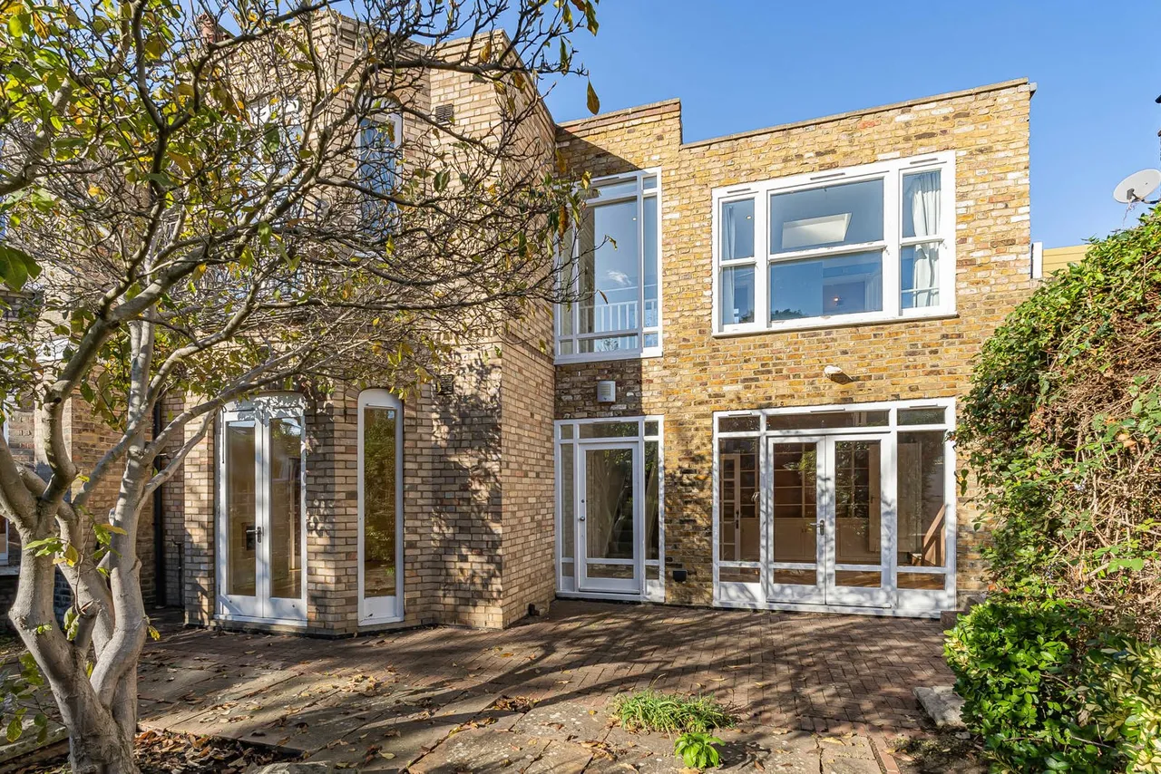 Cambridge Road South, London, W4, photo 40