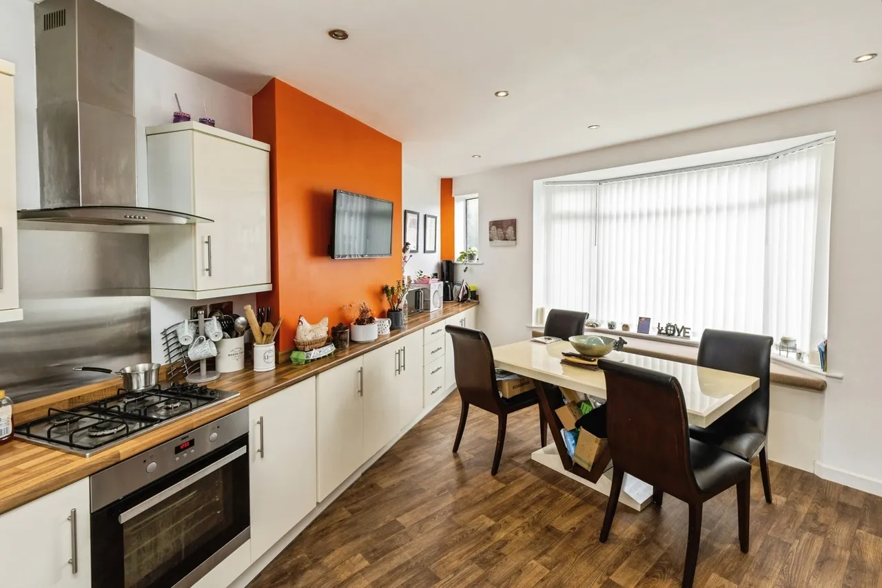 Bennions Road, Wrexham, LL13, photo 6