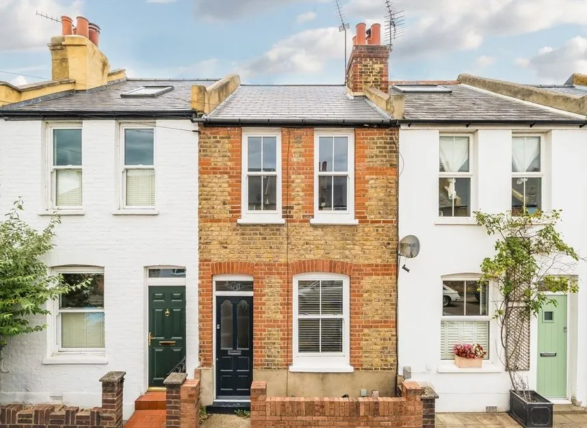 2 bed house to rent — Norcutt Road, Twickenham, TW2