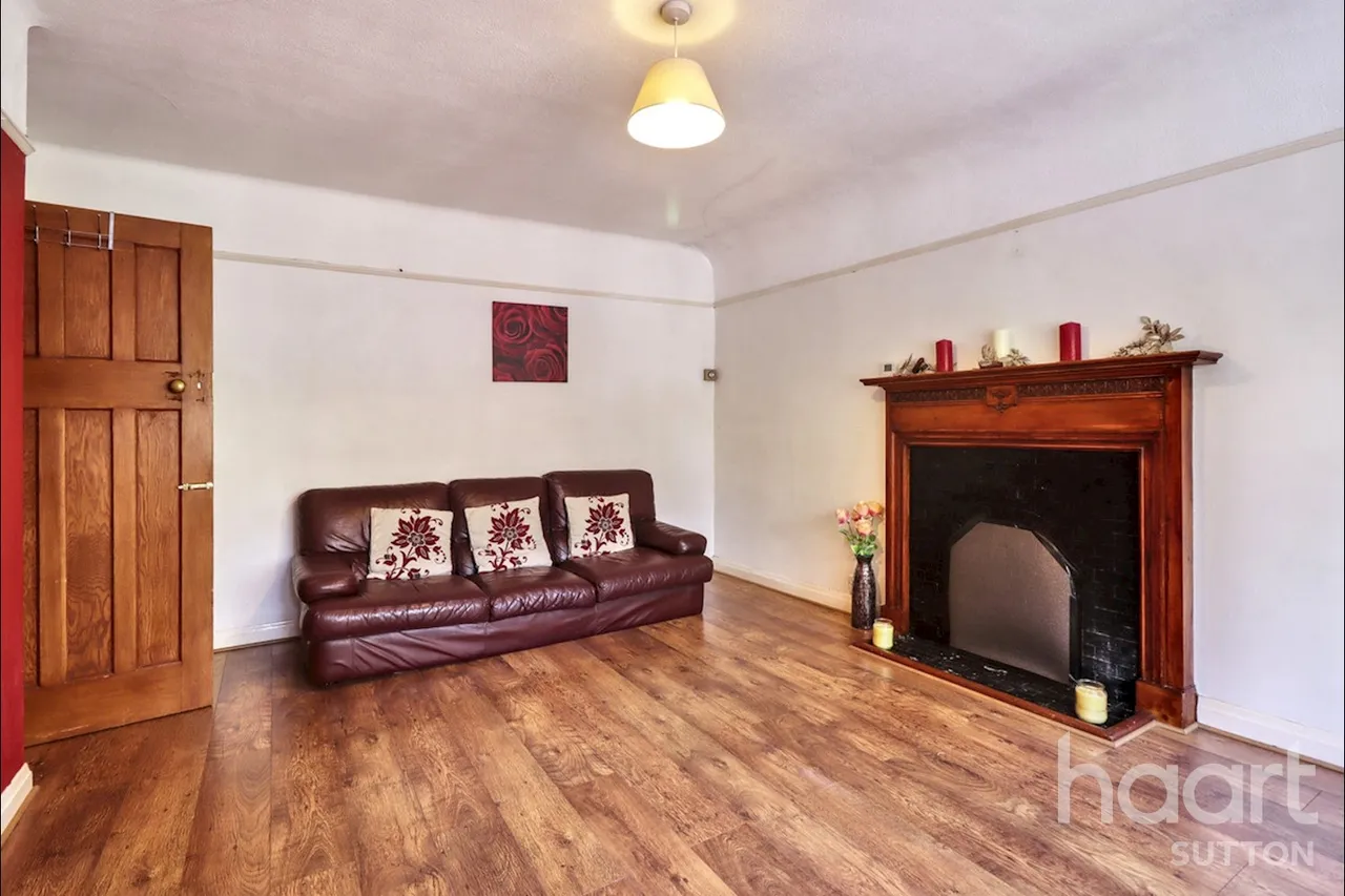 Westmead Corner, Carshalton, SM5, photo 8