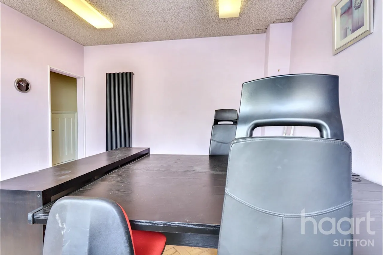 Westmead Corner, Carshalton, SM5, photo 14
