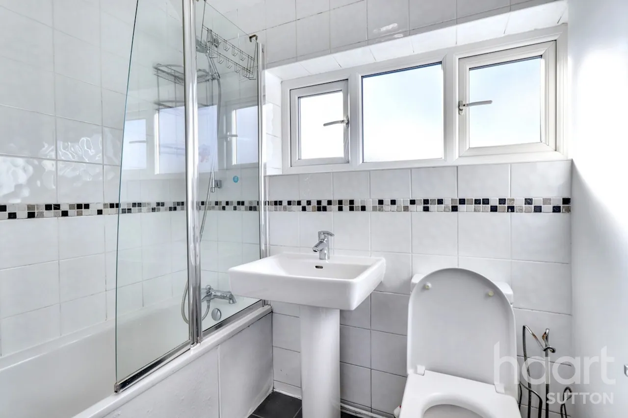 Westmead Corner, Carshalton, SM5, photo 11