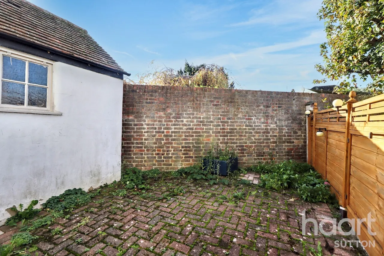 Westmead Corner, Carshalton, SM5, photo 21