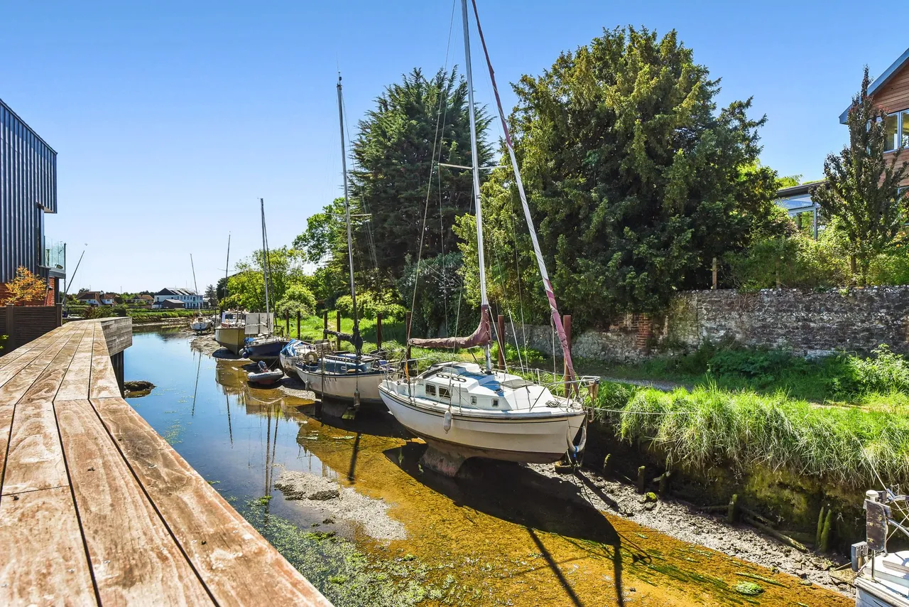 Queen Street, Emsworth, PO10, photo 18
