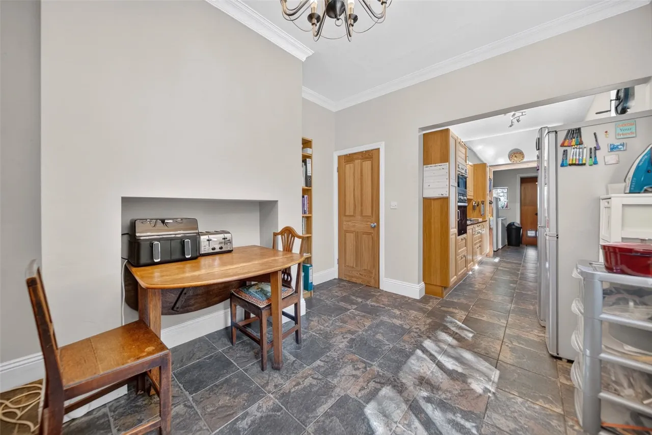 Parkside Road, Leeds, photo 8
