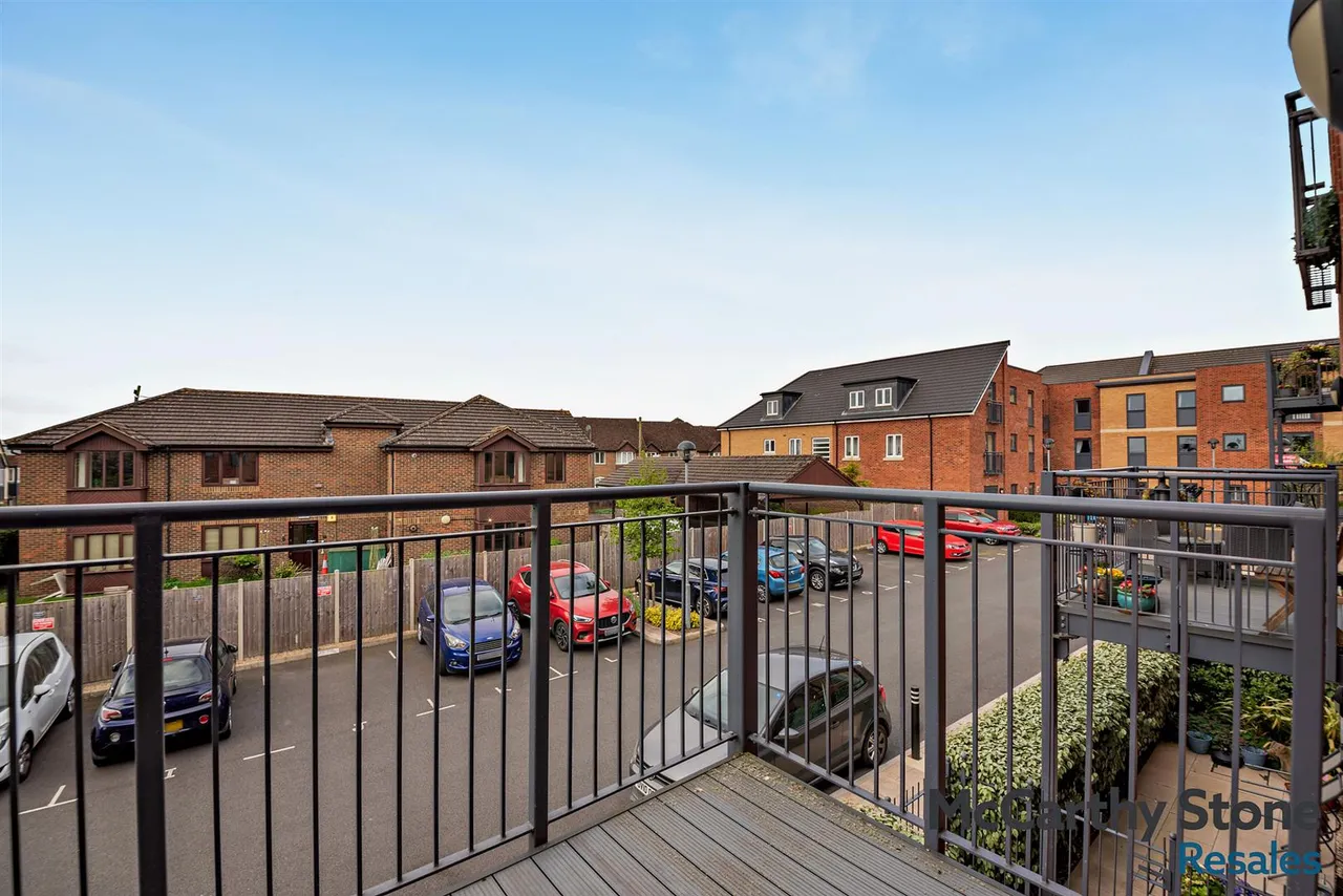 The Moors, Thatcham, RG19, photo 16
