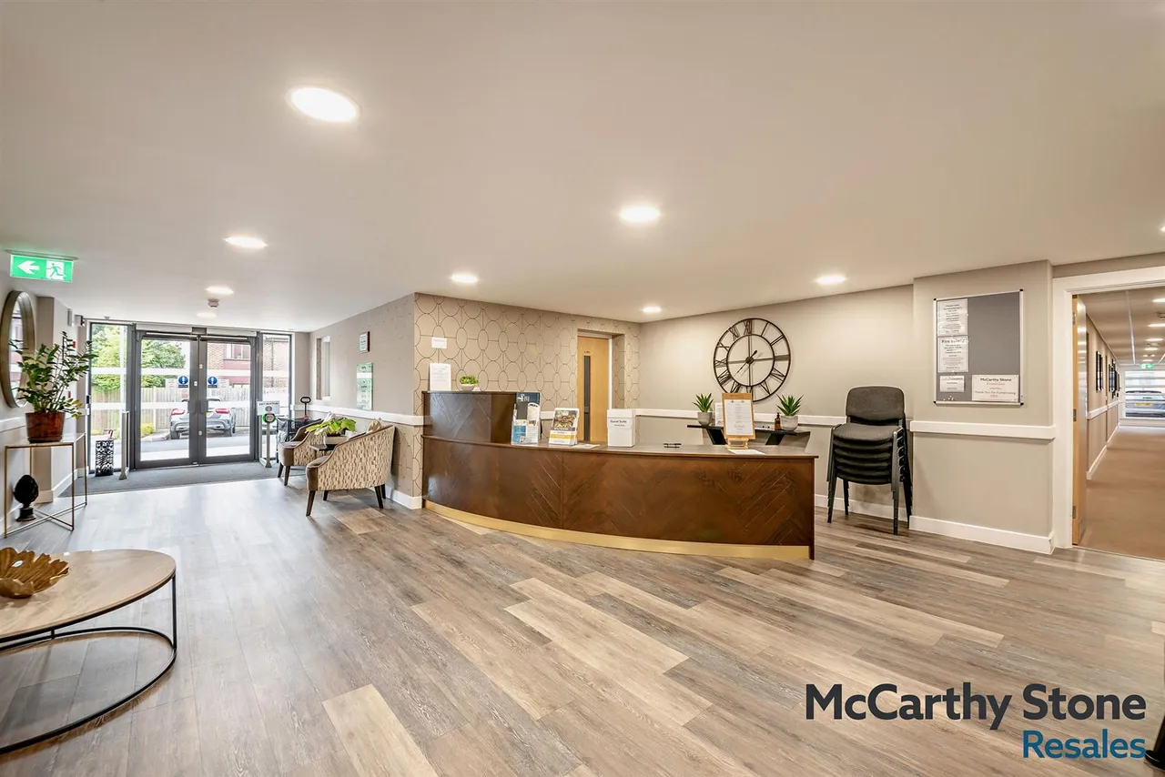The Moors, Thatcham, RG19, photo 21