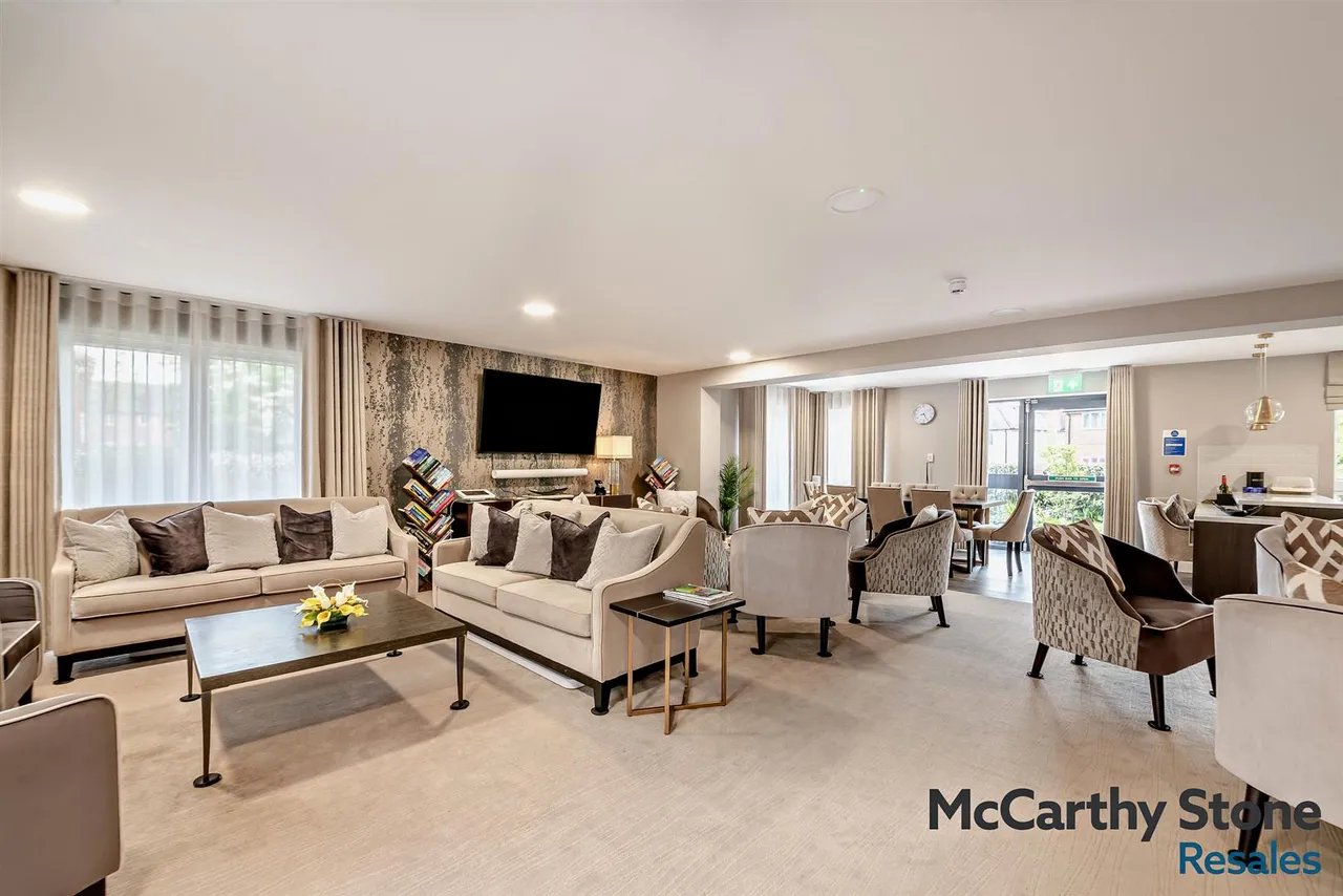 The Moors, Thatcham, RG19, photo 19