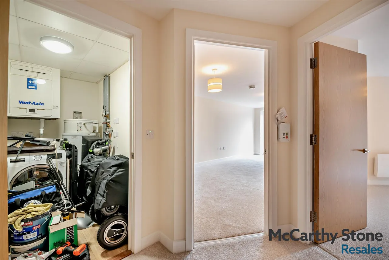 The Moors, Thatcham, RG19, photo 22