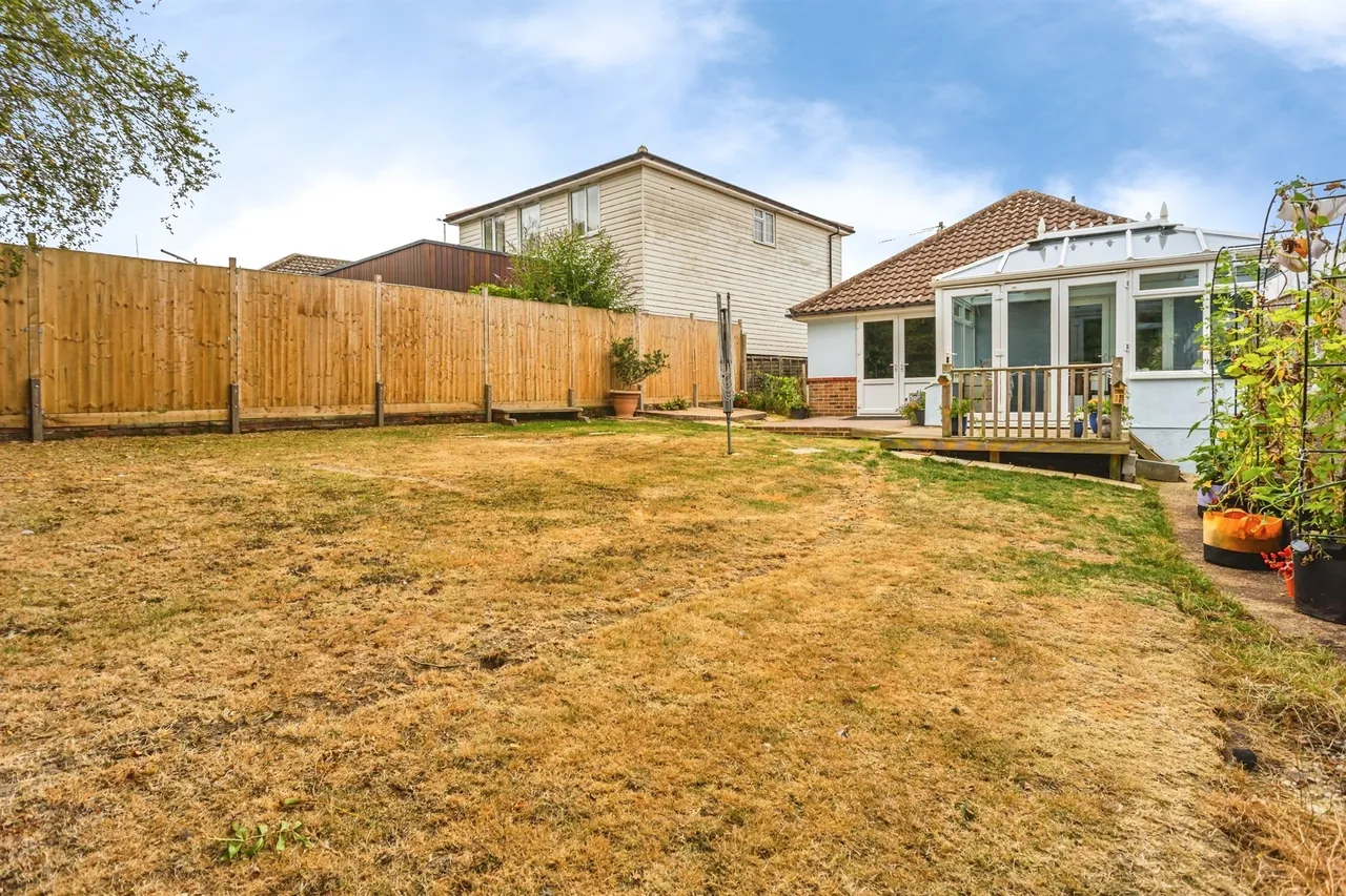 Noel Rise, Burgess Hill, RH15, photo 19