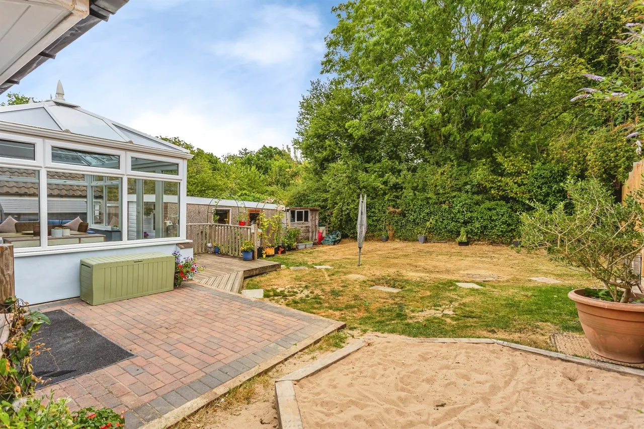 Noel Rise, Burgess Hill, RH15, photo 10