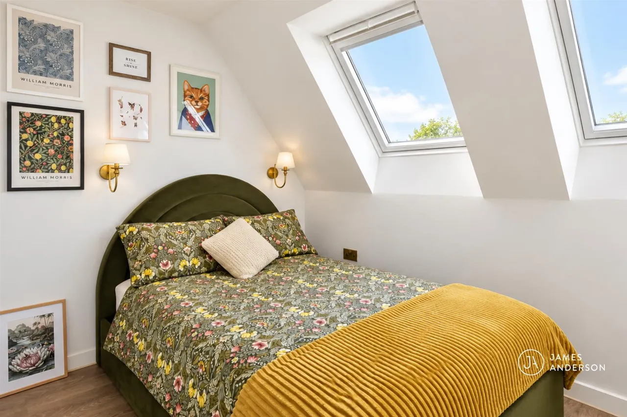 Lower Richmond Road, London, SW15, photo 7