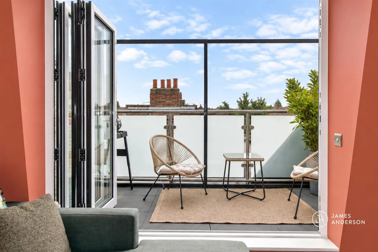 Lower Richmond Road, London, SW15, photo 5