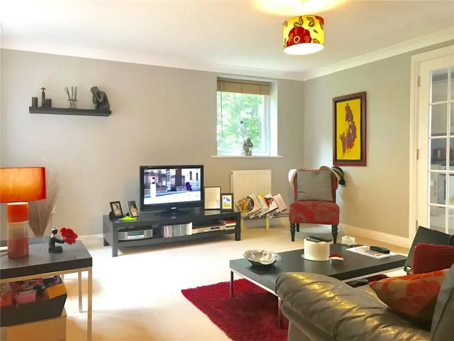 Botley Road, Southampton, SO31, photo 2