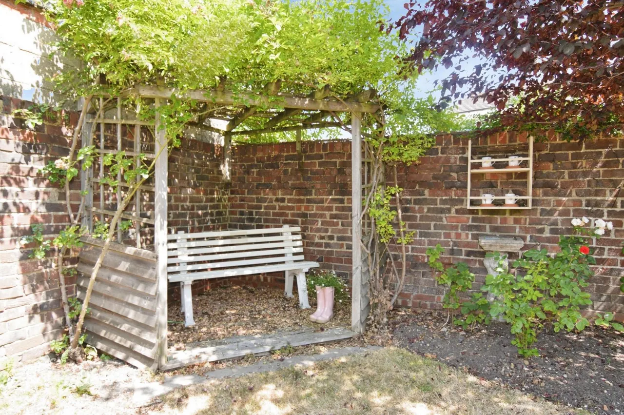 Stanley Road, Wokingham, RG40, photo 13