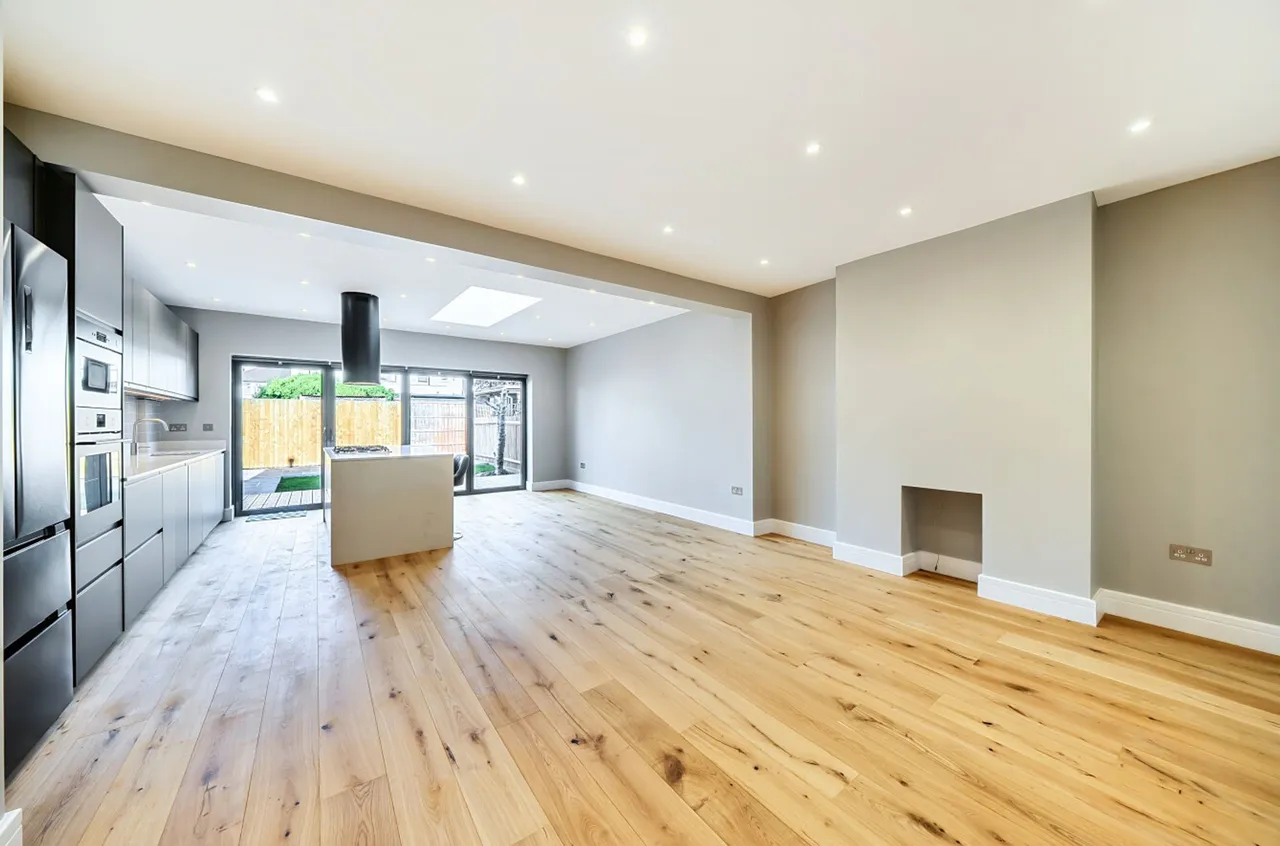 Gorringe Park Avenue, Mitcham, Mitcham, CR4 2DX, photo 12