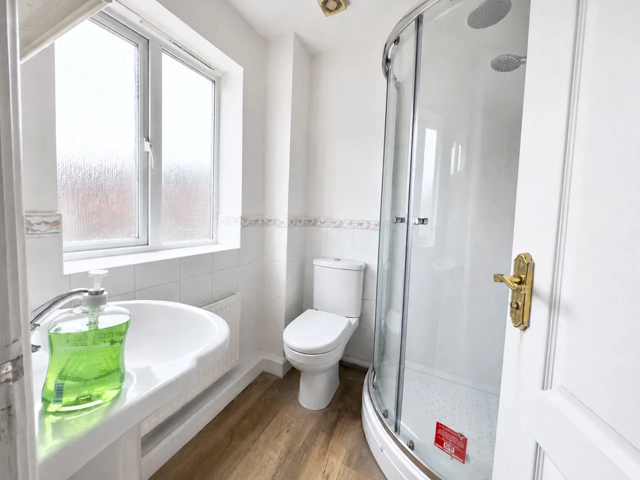 Cheltenham Crescent, Moreton, CH46, photo 11