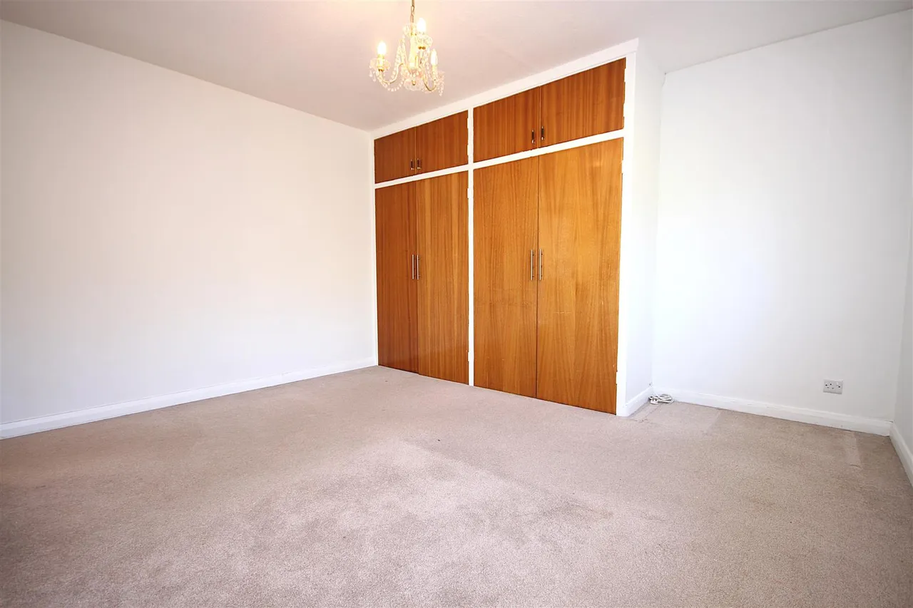 Parkers Hill, Ashtead, KT21, photo 12