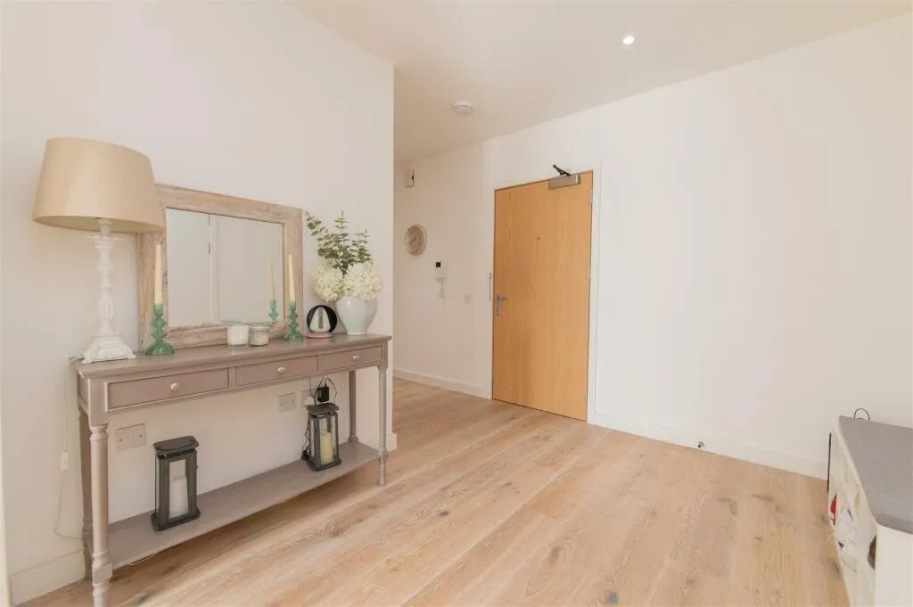 Regiment Hill, Millbrook Park, NW7, London, photo 9